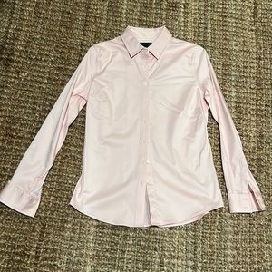 Brand new. Banana Republic. Tailored Fit. Size 4 Petite. Button down collared